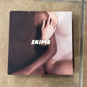 Skims L/XL Mockneck Sleeveless Bodysuit Camel NEW